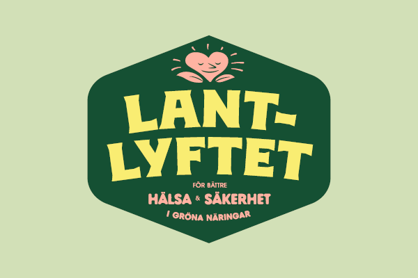 Logotyp för lantlyftet. Mörkgrönt fält med gul text.